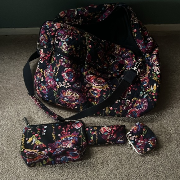 Vera Bradley Bundle - Picture 2 of 5